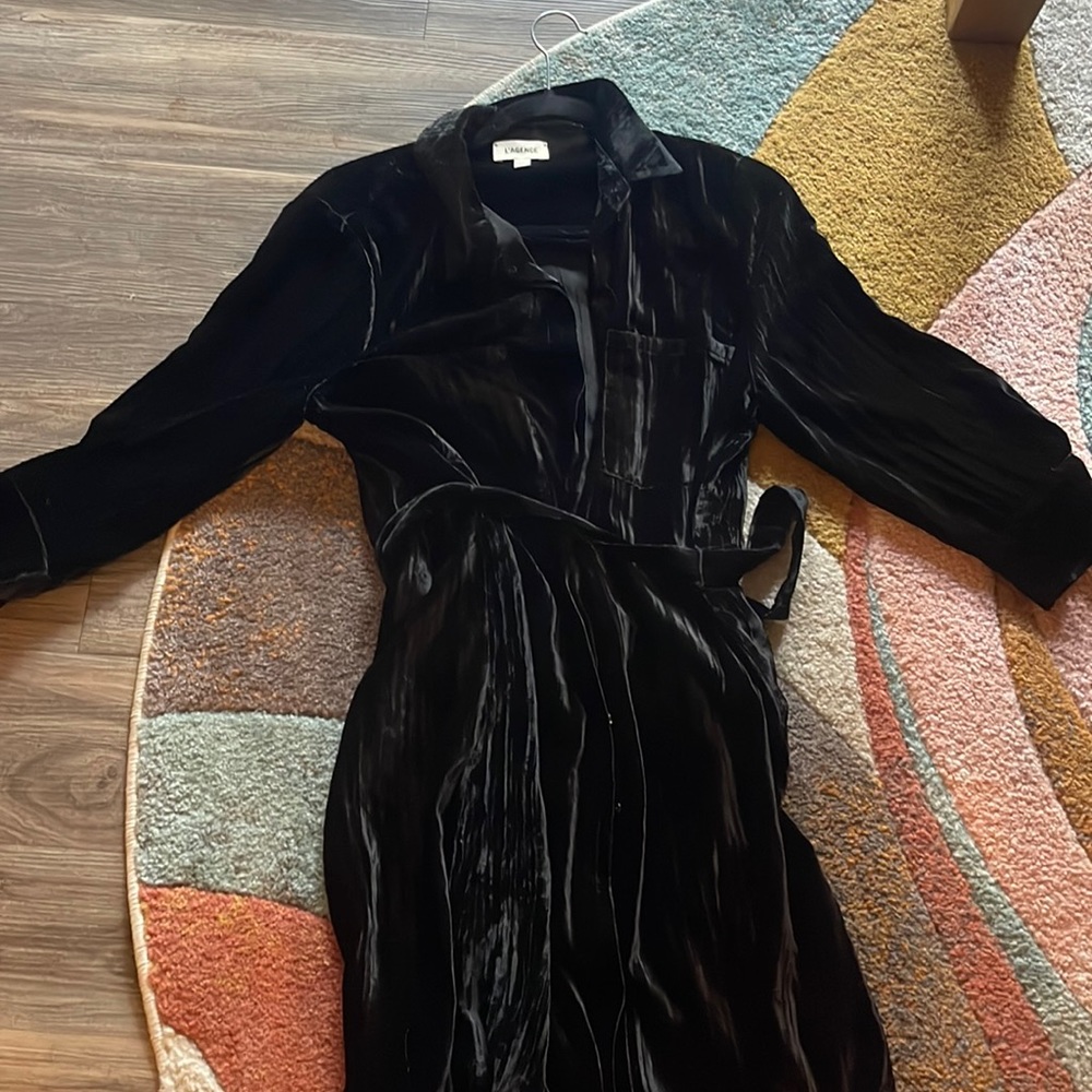 Beautiful dress. New without tags.